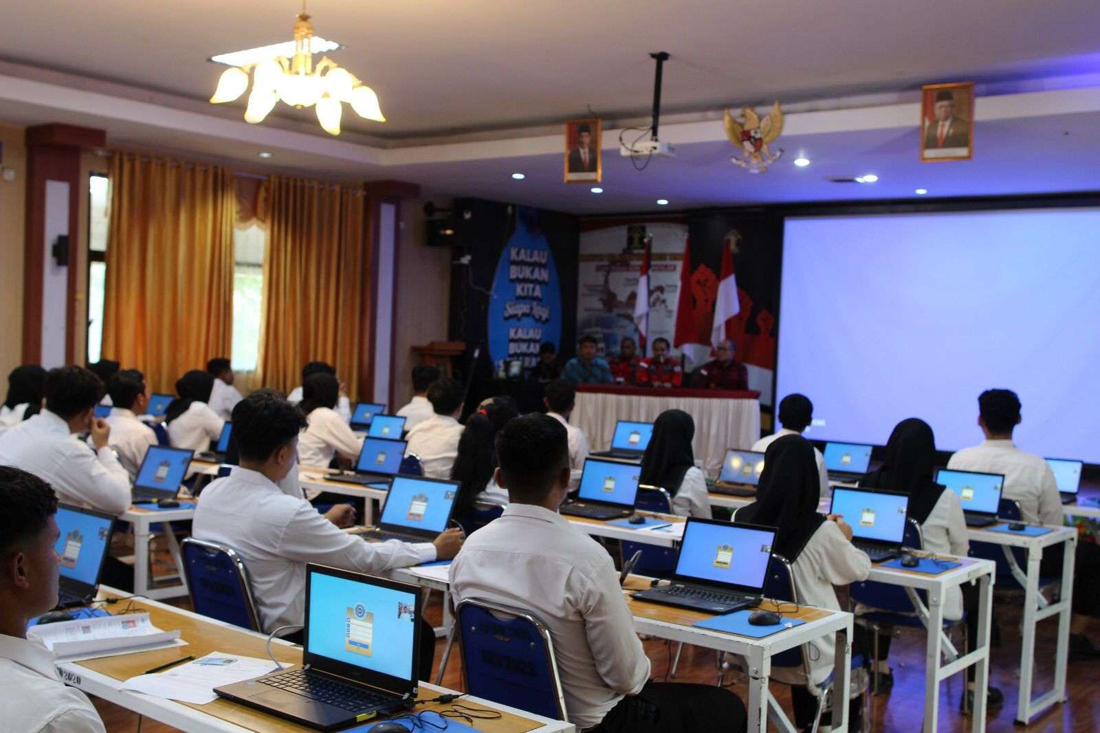 Pembahasan Soal Tes CPNS TWK: Pancasila, UUD 1945, dan NKRI