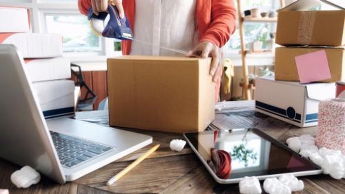 Bisnis Jualan Online: Cara Efektif Mengatur Stok dan Pengiriman Produk