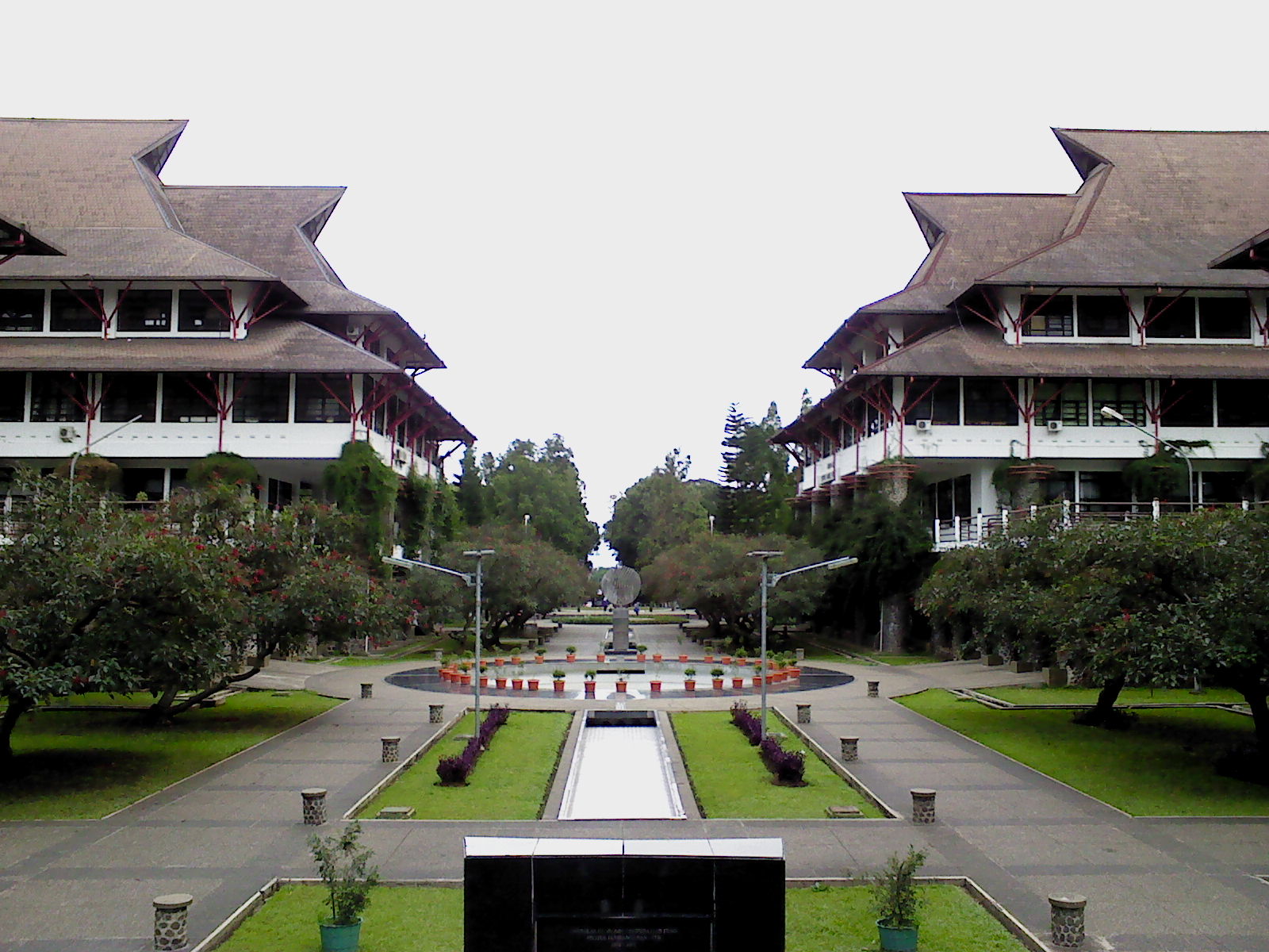 Persiapan Seleksi Mandiri ITB: Rekomendasi Buku dan Modul Belajar Terbaik