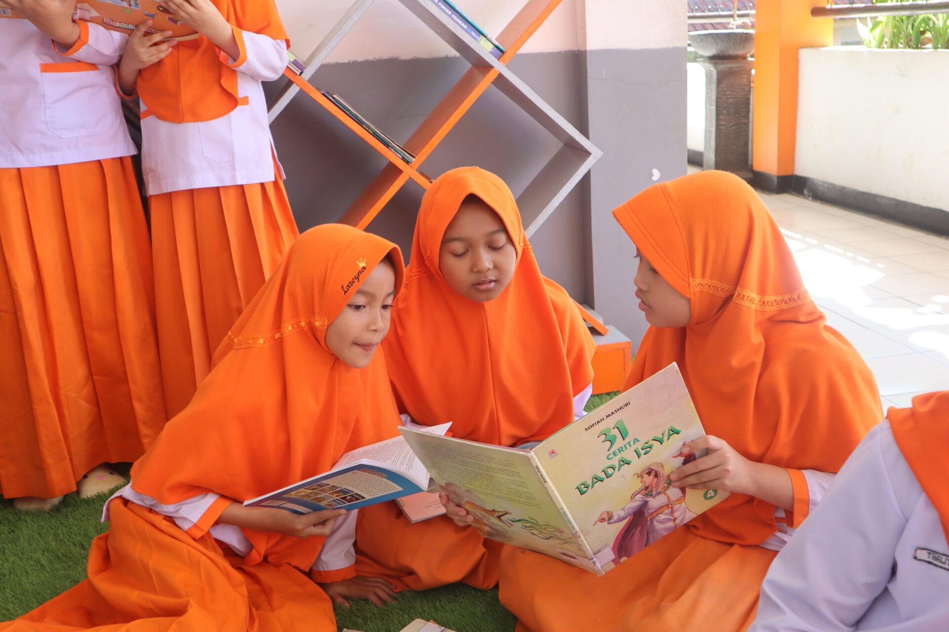 Revitalisasi Pembelajaran: Bagaimana Teknologi Menjadi Kunci Sukses dalam Meningkatkan Prestasi Belajar Siswa