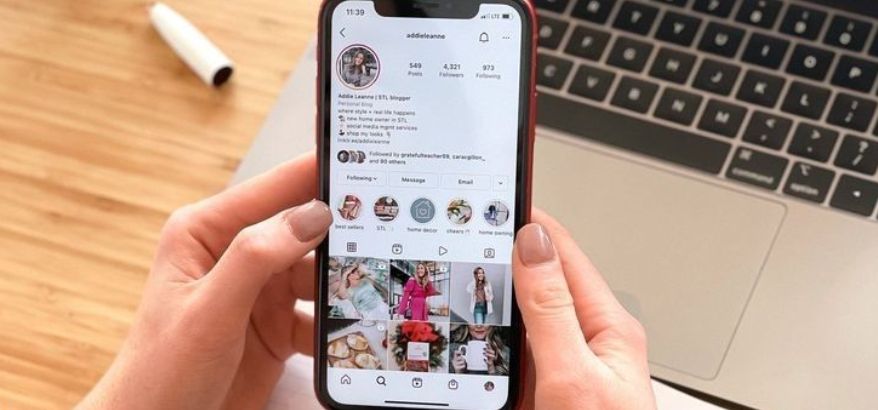 Meningkatkan Trust Pembeli dengan Social Proof Digital: Strategi Efektif untuk E-Commerce