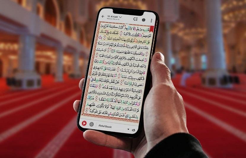 Transformasi Membaca Al-Quran: Dari Mushaf Cetak ke Al-Quran Digital