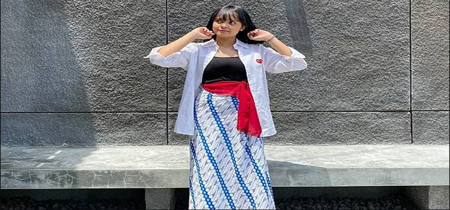 8 Cara Padupadan Rok Lilit Supaya Nampak Kekinian