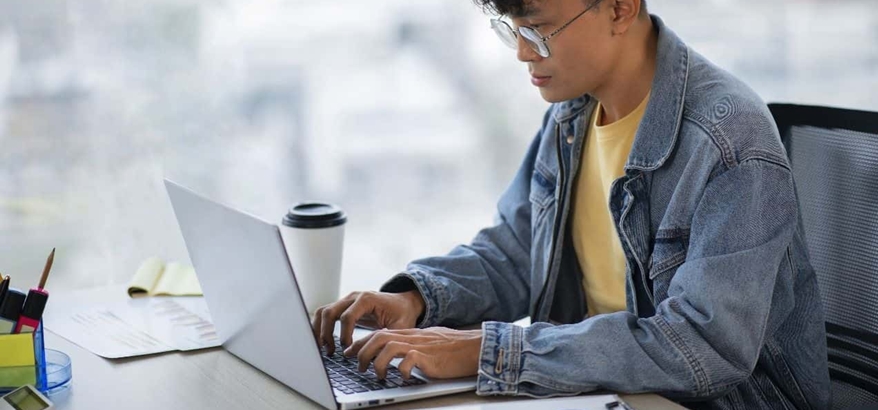 Rekomendasi Sewa Laptop Jakarta dengan Layanan Cepat dan Profesional