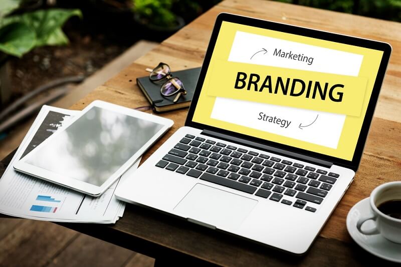 Menggunakan Influencer Marketing untuk Meningkatkan Brand Image